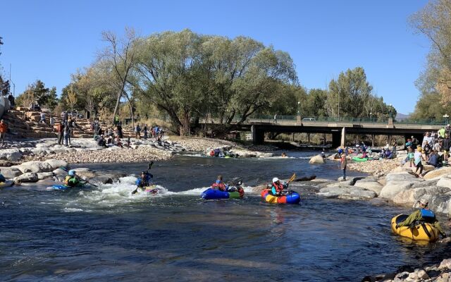 Old Town North Jewel! Near Breweries and River!