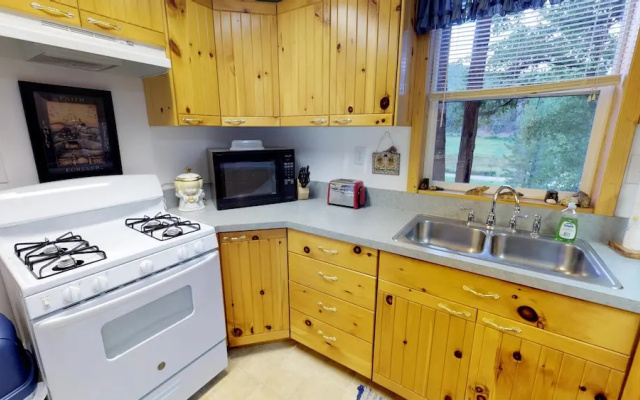 The Cabin at Lydias Canyon
