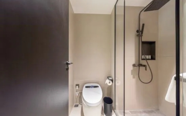 18 Degree Intelligent Hotel in the Island (Qilou Old Street)