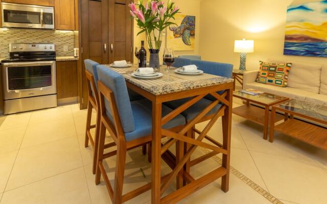 V Azul Condo at Vallarta Romantic Zone - Adults Only