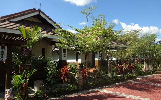 Baan Soontree Resort