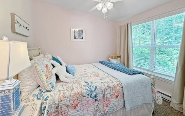 Sweet Beach Retreat 2 Bedroom Home