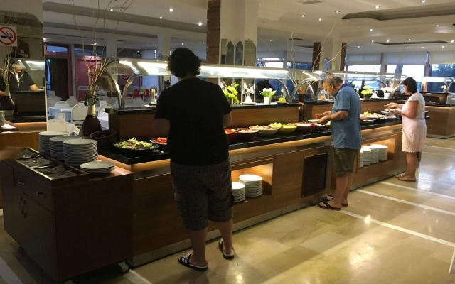 Hanedan Beach Hotel