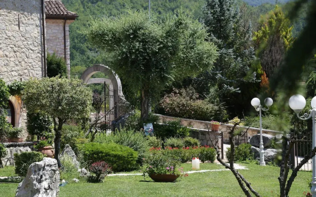 Valle Dell'Aquila Country House