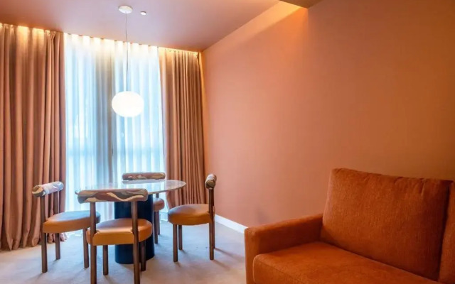 Cenica Porto Hotel, Curio Collection by Hilton