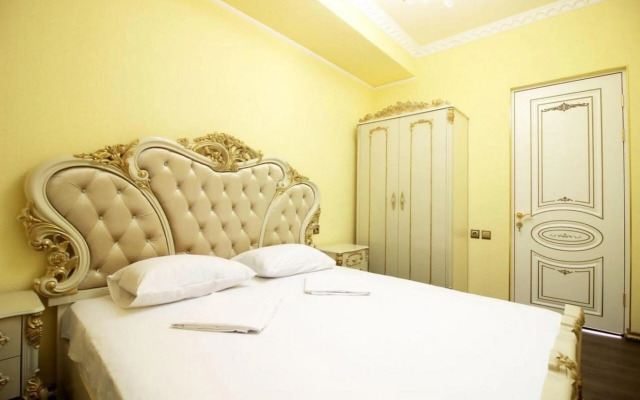 Al Sheikh 5 Bedroom Luxury Apartment 1