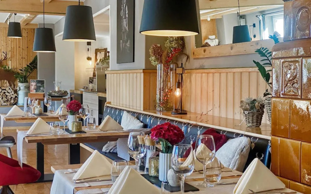 Отель Landgasthof zum Pflug