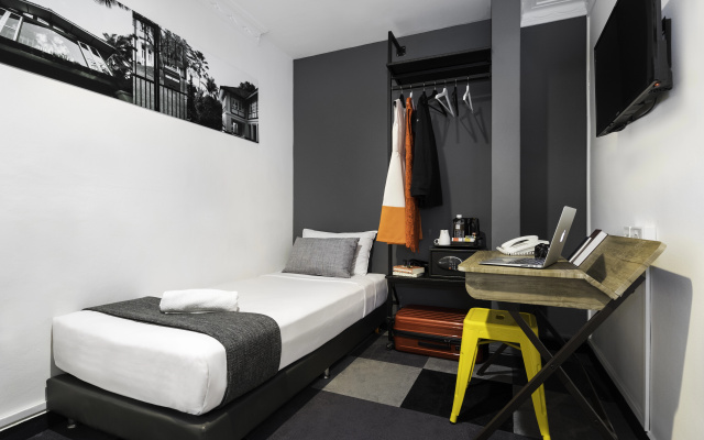 Check-Inn at Little India – Guest Rooms – Singapore