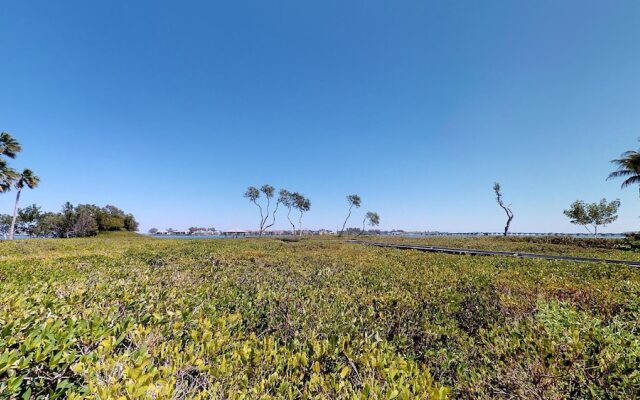 240 Bradenton Beach Club