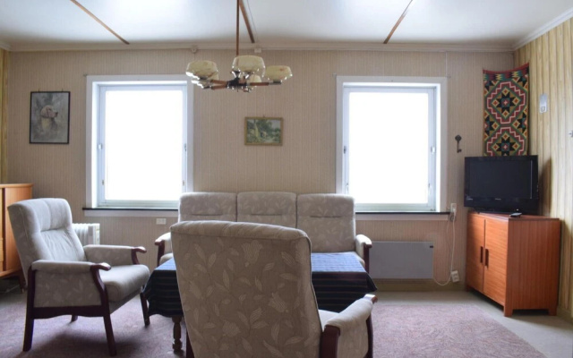 Nice Home in Lavik With Wifi and 5 Bedrooms