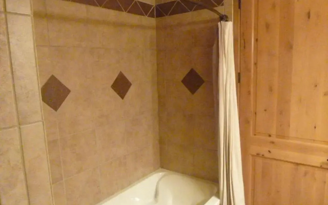 Ruidoso River Resort & Inn