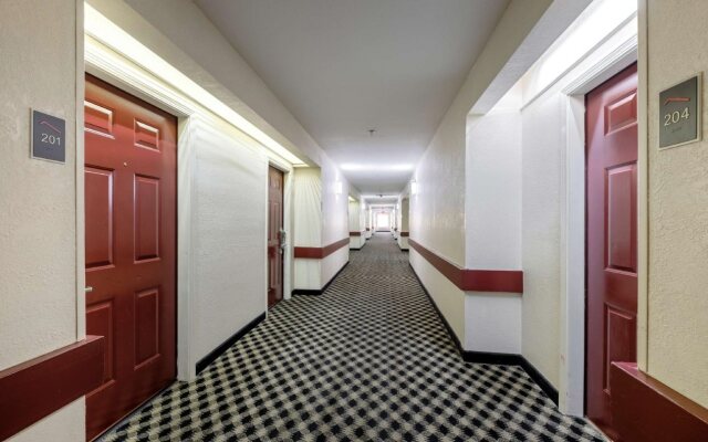 Red Roof Inn & Suites Mobile SW – I-10