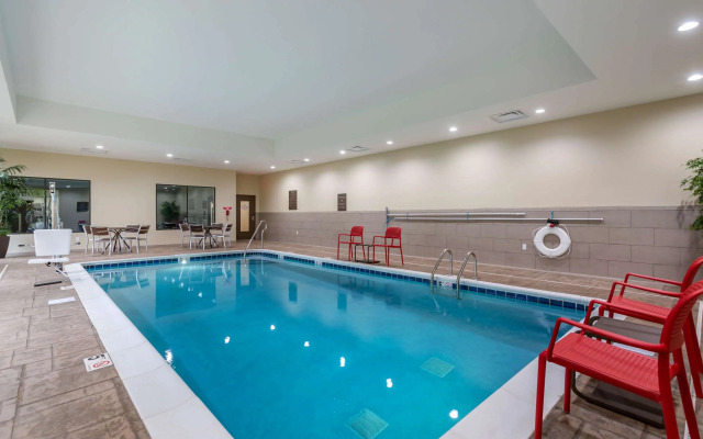 Comfort Suites Bowling Green Southeast