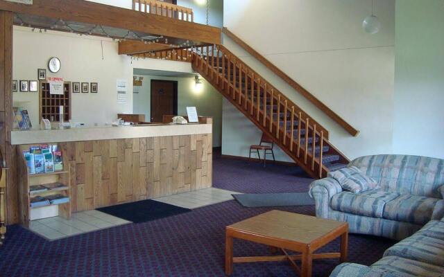 AmeriVu Inn & Suites - Avon