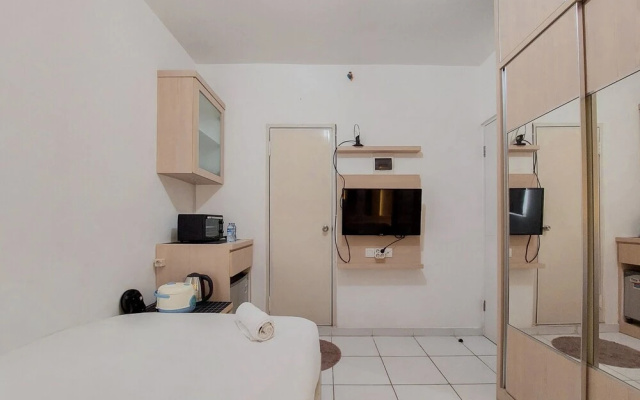 Cozy And Minimalist Studio (No Kitchen) At Aeropolis Apartment – Guest Rooms – Tangerang