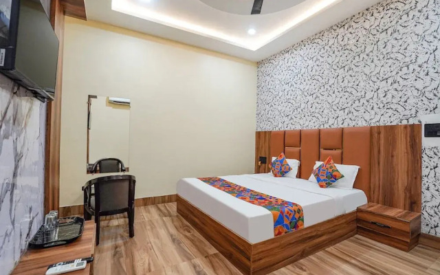 Fabhotel The Vrindavan Inn