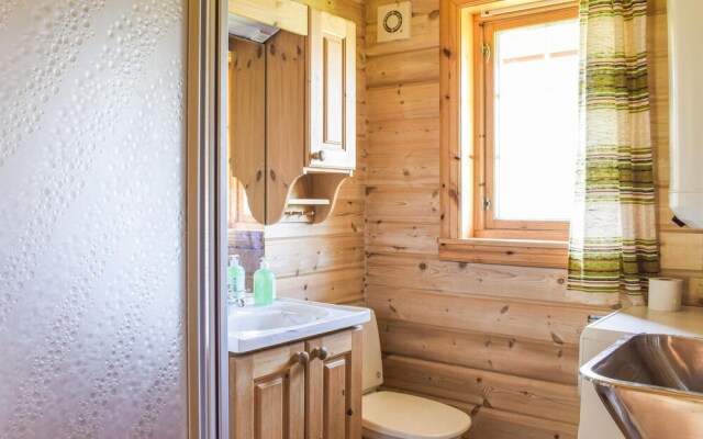 Nice Home in Olden With 3 Bedrooms and Wifi