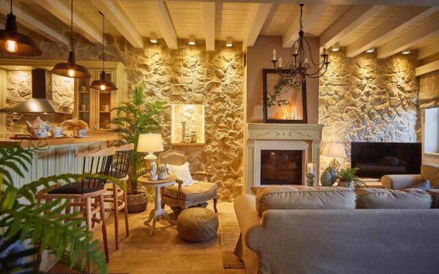 Lianelia LUXURY Village House
