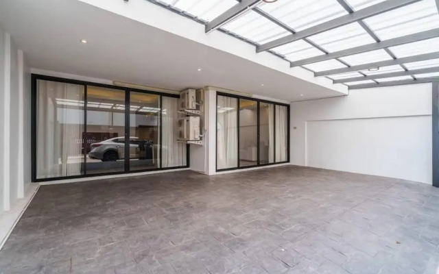 Onsen Retreat in Heart of Bangkok