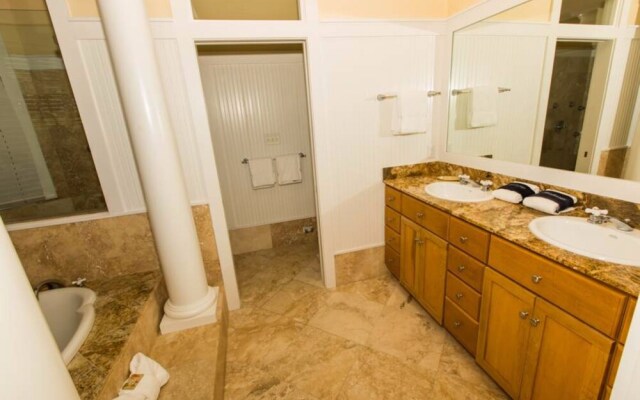 Destin Pointe Homes by Holiday Isle