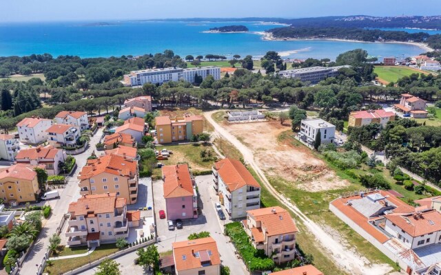 Amazing Apartment in Medulin With Wifi and 2 Bedrooms