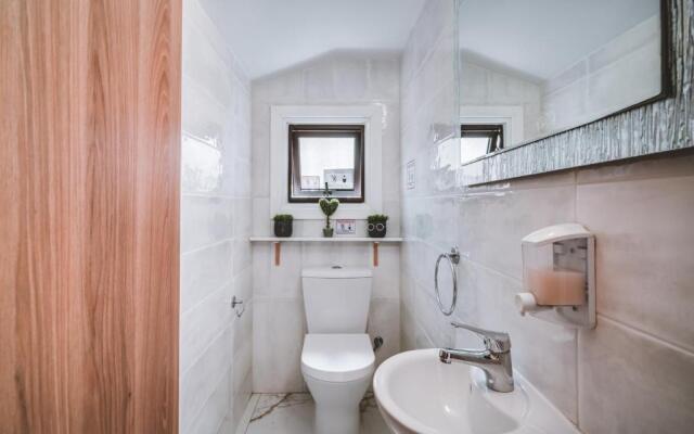 SunnyVillas: 4BR Villa☆Private Pool + Jacuzzi - Villa Amelie