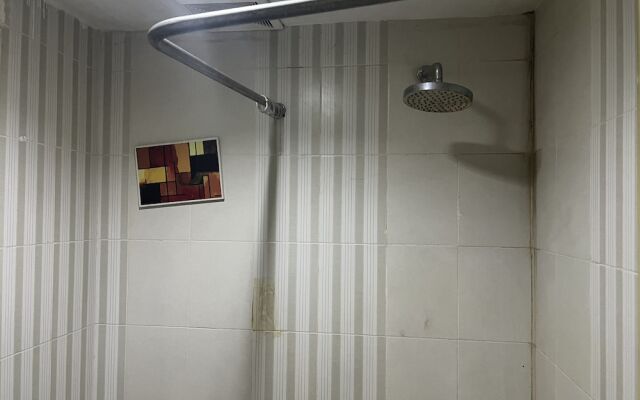 Hotel O Tri Homestay