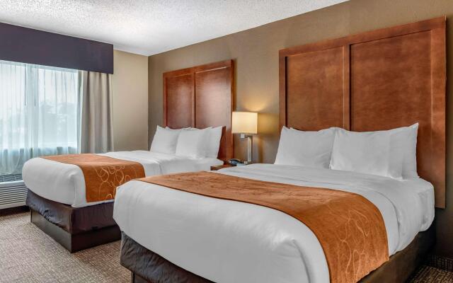 Comfort Suites Terre Haute University Area