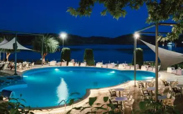 Romantique Veles Hotel