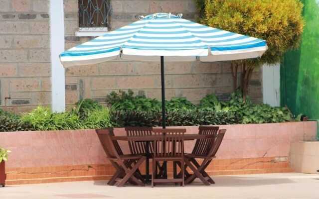 Miryam Village Inn Safari Lodge