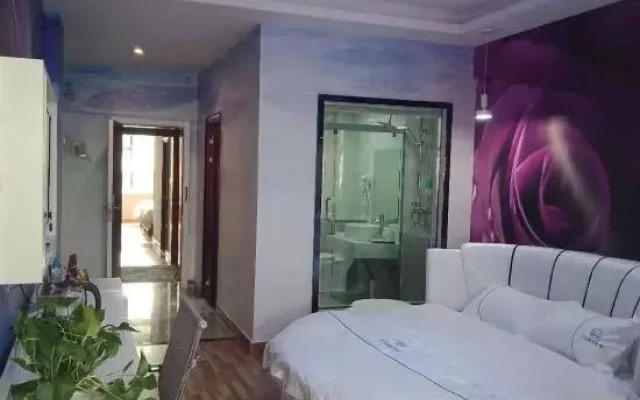 Fengxin Tiantian Holiday Hotel