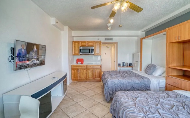 Private Apartments at the Casablanca