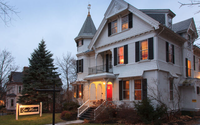 Lang House On Main Street