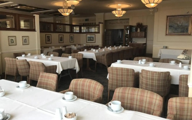 Pier Hotel