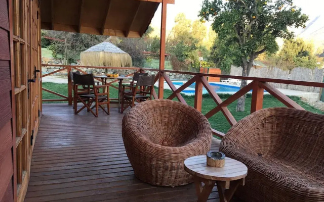 Casa con Piscina en Olmue