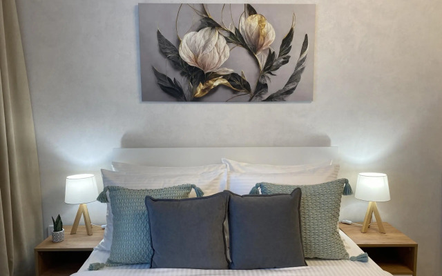 Йо Плейс микрорайон Любимово 18