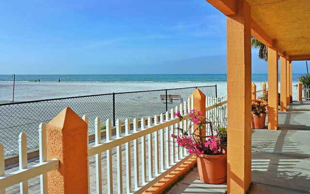 Misty Isles Redington Beachfront Suite 5