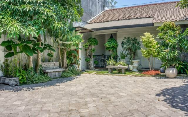 RedDoorz Syariah near Taman Pelangi Jogja 2