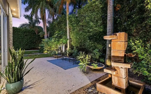 Wilton Manors Stunning Gated Oasis