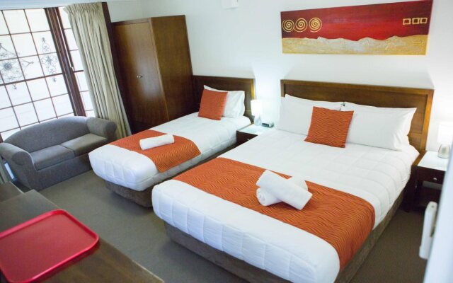Colonial Lodge Motor Inn Yass
