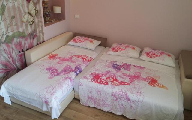 Zora Holiday Home