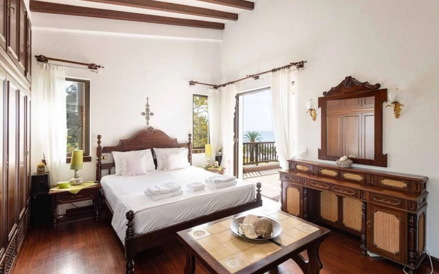 Malt Beachfront Villa Mola Kalyva