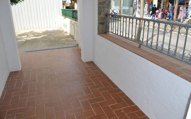 Port Castellar 11