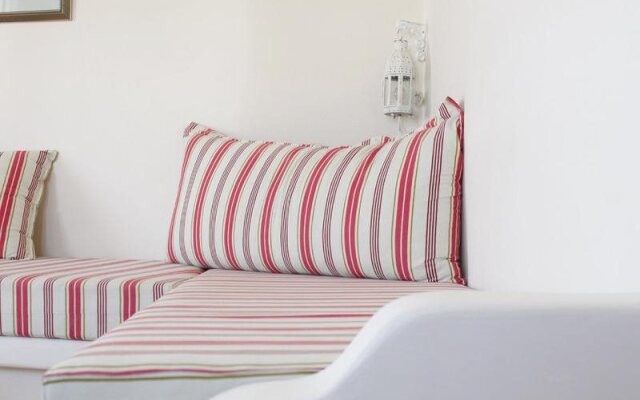 Mirabeli Suites