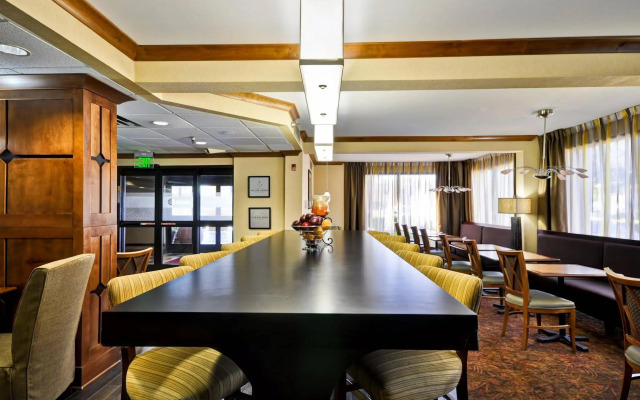 Hampton Inn Memphis-Poplar