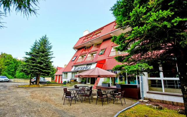 Centrum Szkoleniowo Rekreacyjne Hotel Karolinka