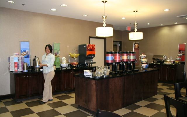 Hampton Inn Olathe