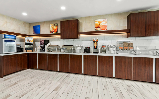 Comfort Suites Longview North