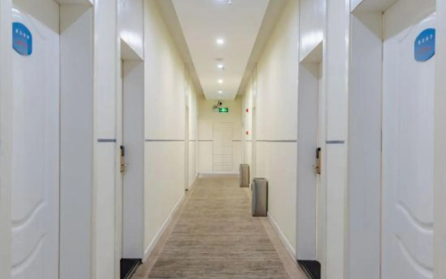 Jingang Business Hotel (Huaibei Railway Station Branch)