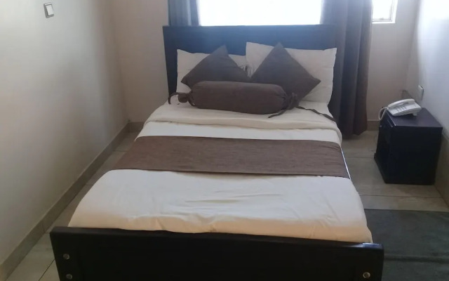 Hotel Wagon Wheel